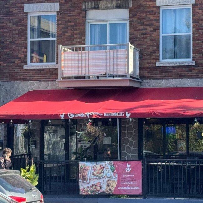 Poulet 3 Pattes - Restaurants pr&egrave;s de: H1X1H1