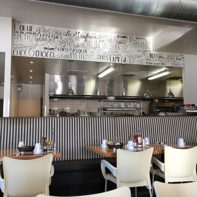 L'Oeufrier - L'oeufrier Restaurants in Montreal