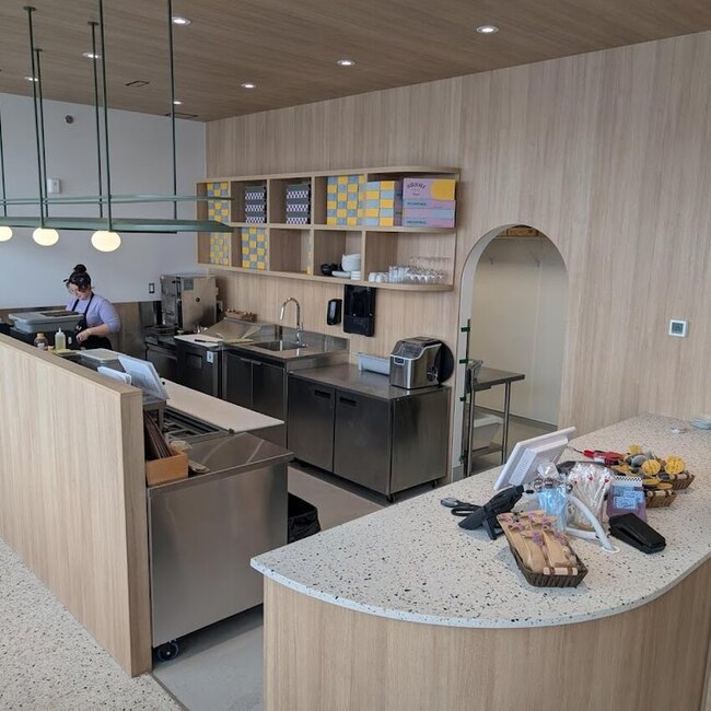 Sushi Taxi - Restaurants près de: J1K1K3