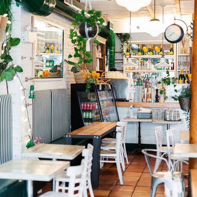 Tommy Café Montreal - Menu, Reviews & More December 2025