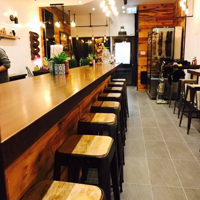 Ahi Poke Restaurant Montréal: Menu, Avis & Réserver (2026)