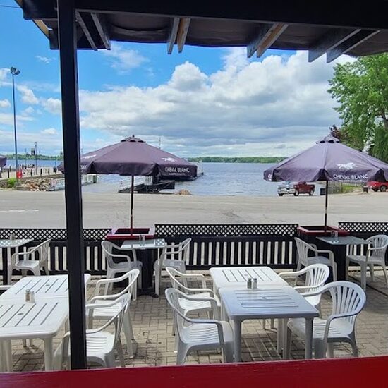 Resto De La Traverse - Restaurants de Montréal