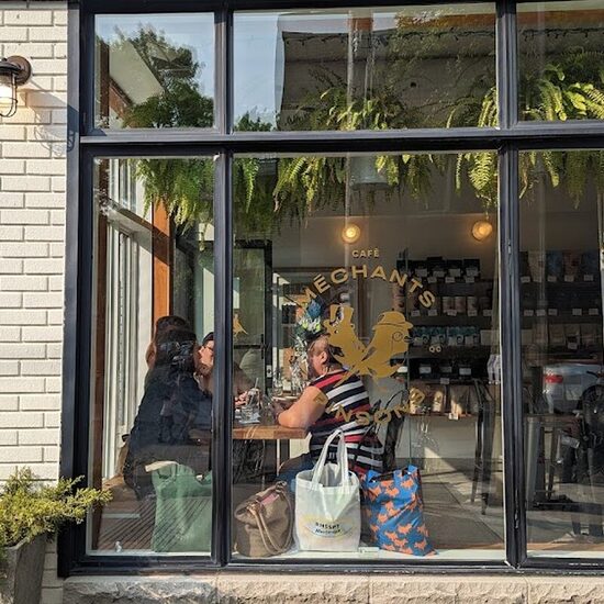 Photo of M&eacute;chants pinsons, Le Plateau-Mont-Royal - Montreal