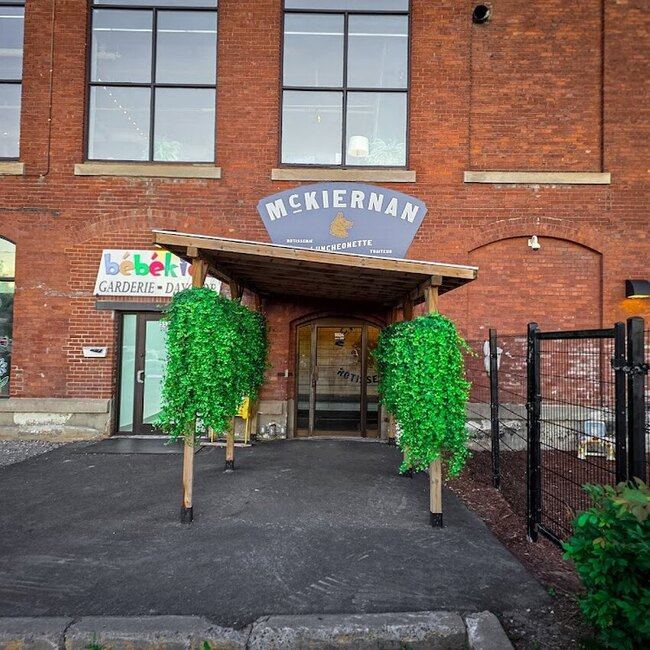 McKiernan R&ocirc;tisserie - Restaurants Ouverts pour souper Ville-&Eacute;mard