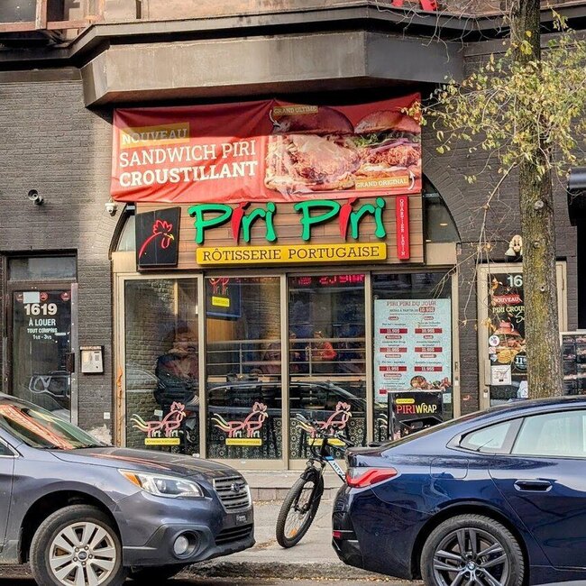 Piri Piri - Poutine, Breakfast Restaurants in Quartier des Spectacles