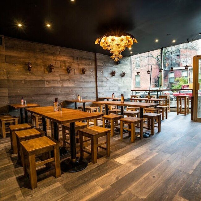 Mae Sri Comptoir Thai Restaurant Montréal: Menu, Avis & Réserver (2026)
