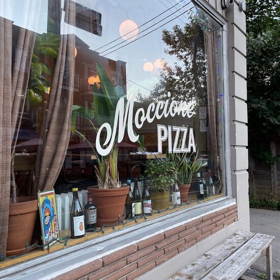 Photo de Moccione Pizza, Villeray-Saint-Michel - Montr&eacute;al