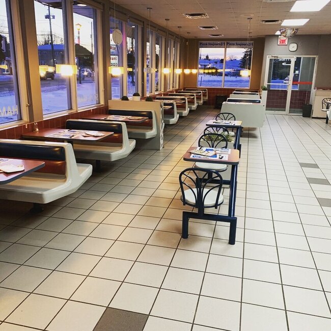 Pizzeria 20 20 - Restaurants pr&egrave;s de: J0P1P0