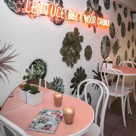 Julian's Comptoir Gourmand - Cafés, Breakfast Restaurants in Mile-End