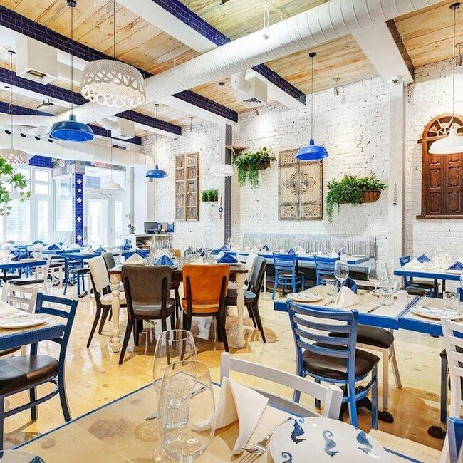 Petros Taverne Grecque - Restaurants Outremont