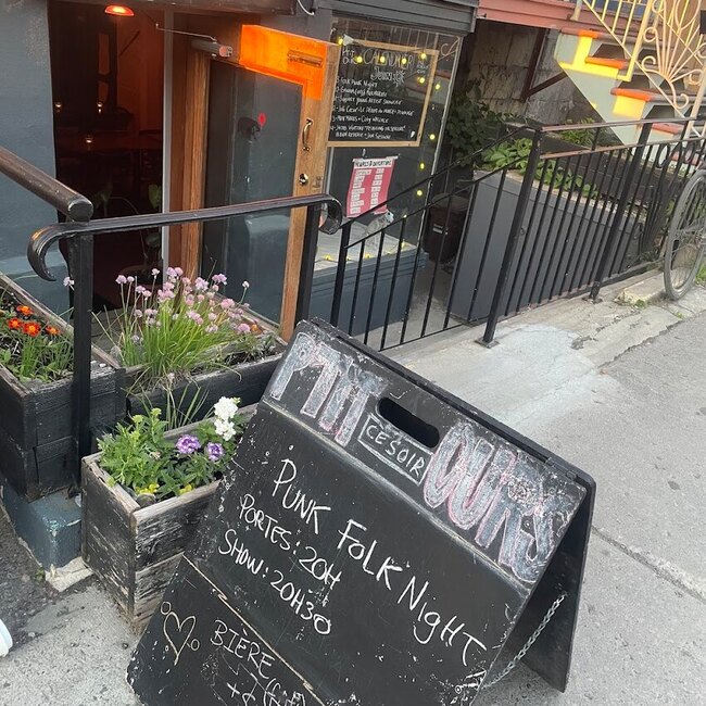 P'tit Ours Mile-End, Montréal : Menu, Avis & Réservation (2026)