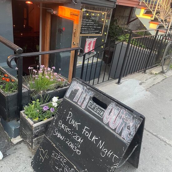 P'tit Ours - Theme / Unique Experience Restaurants in Mile-End