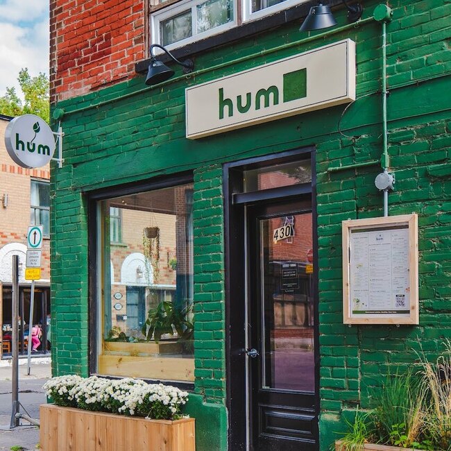 Hum - Sushi Ramen Dumpling - Montreal Vegan 100% Plant-Based Open Tuesday Restaurants