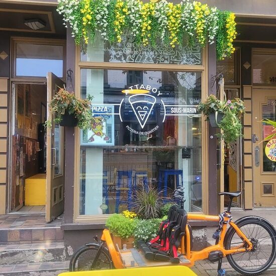 Attaboy, pizzeria de quartier - American Restaurants in Quebec