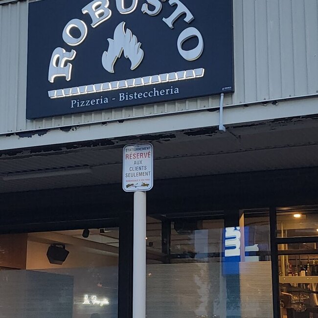 Robusto Restaurant