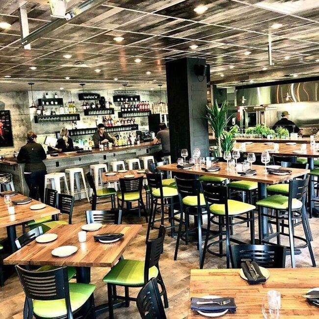 Hendrix Tapas & Burgers - Restaurants Tapas Ouverts midi Grand Montr&eacute;al