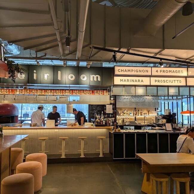 Heirloom Vin & Pizza - Restaurants &agrave; Le Central