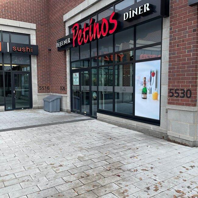Petinos - Restaurants près de: H3M3E2