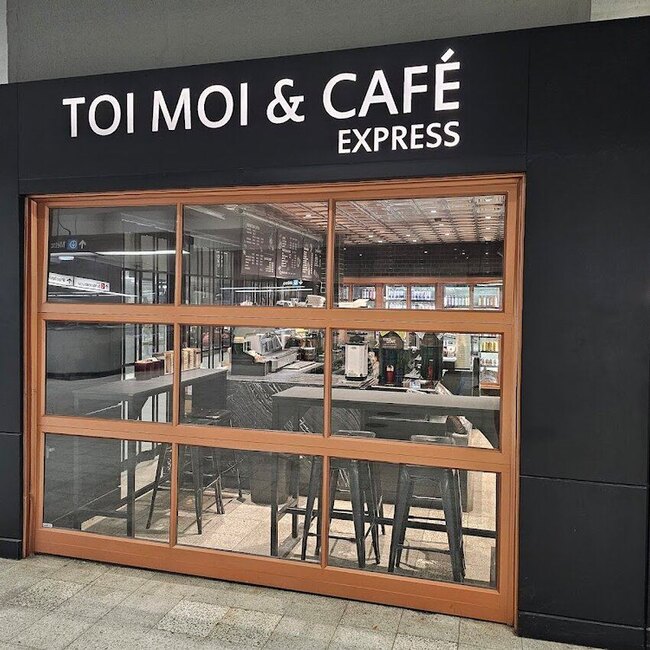 Toi Moi et Caf&eacute; - Restaurants in Quartier des Spectacles