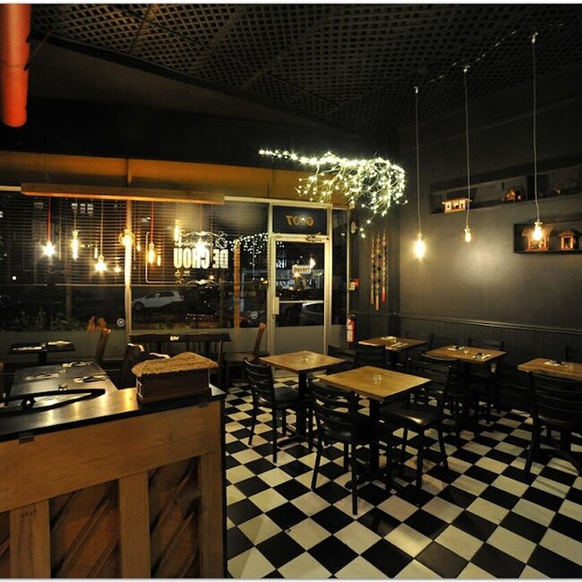 Restaurant De Chou -  Restaurants Near: H1N1E6