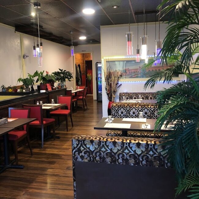 Restaurant Star Kabab - Restaurants Indiens, Pakistanais, Options sans gluten Ouverts midi Montr&eacute;al