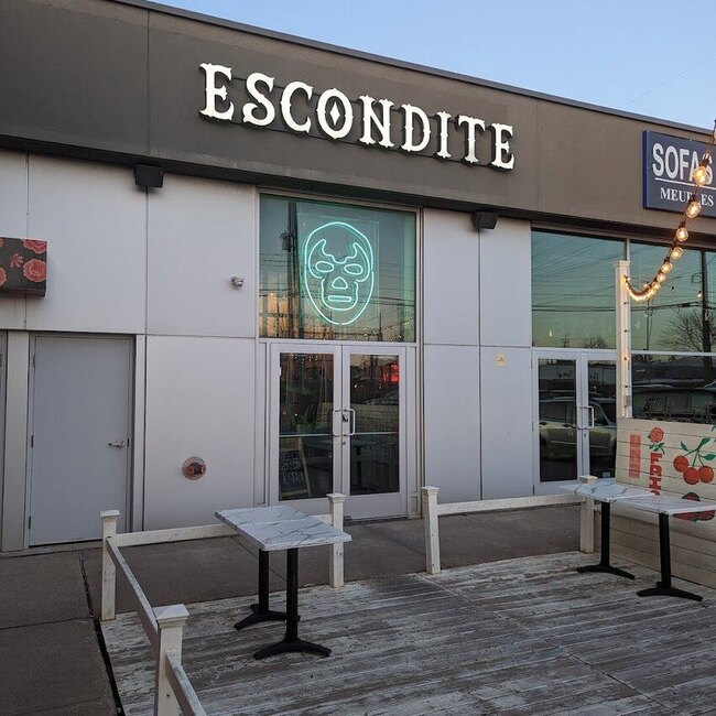 Escondite - Restaurants pr&egrave;s de: H9B1Z8