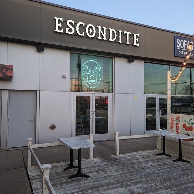 Escondite -  Restaurants Near: H9B1E1