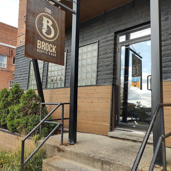 Le 200 Brock Restaurant