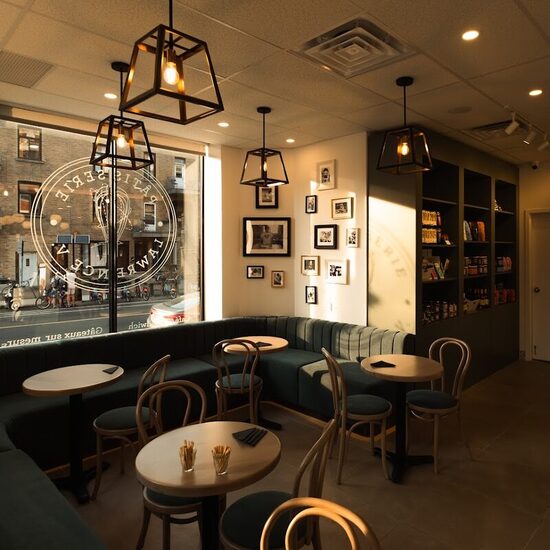 Patisserie Lawrence V. - Tea, Poutine, Pastries Restaurants in Montreal