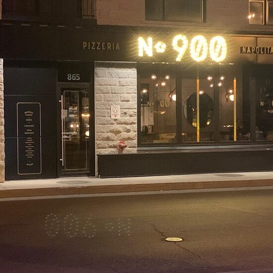 Pizzéria NO.900 - Pizzerias in Montreal