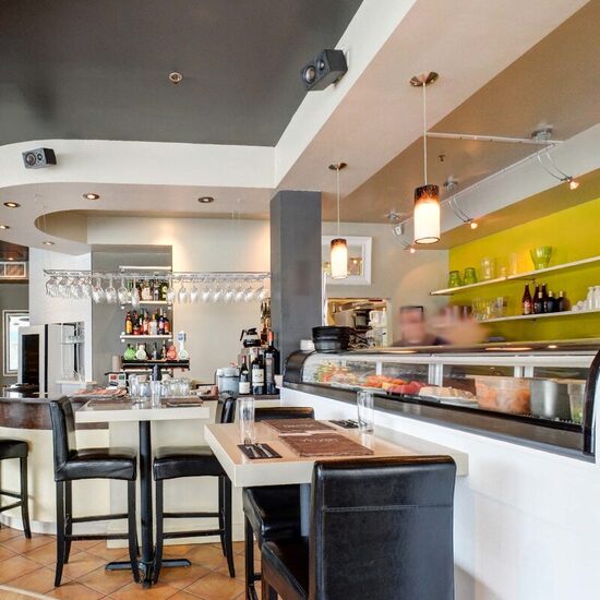 Yin Yan Sushi - Restaurants Entrée accessible aux fauteuils roulants de la Rive-Sud (Québec)