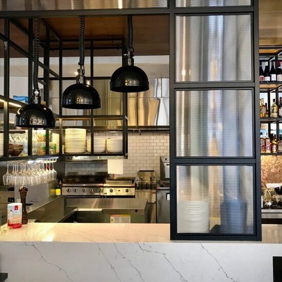 Alphonse Cuisine & Cocktails - Restaurants Fruits de mer/Poissons, Ramen, Poke Bols, V&eacute;g&eacute;tariens, Sant&eacute; de Qu&eacute;bec