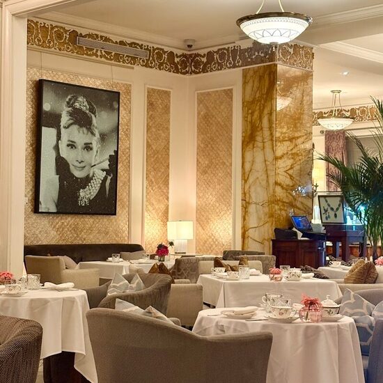 La Cour des Palmiers - Restaurants in Montreal