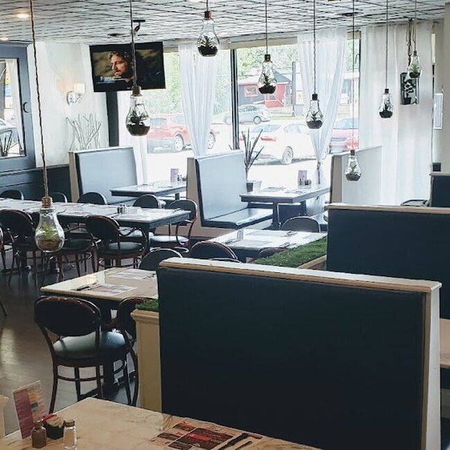 Miss Laval - Restaurants pr&egrave;s de: H7P2P3