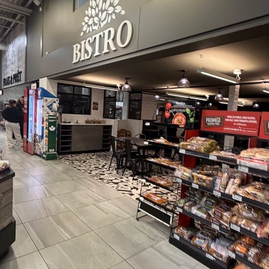 Photo of Les Marchés Tau, Chomedey - Laval
