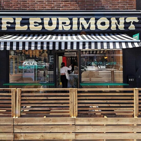 Fleurimont Caf&eacute; & Vin