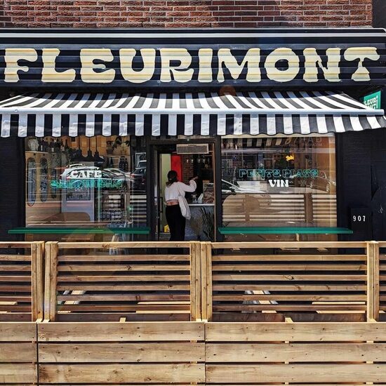Fleurimont Caf&eacute; & Vin