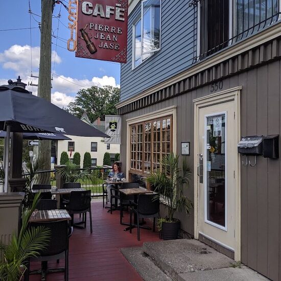 Café Pierre Jean Jase - Restaurants Grecs, Crêpes, Turques de Montréal