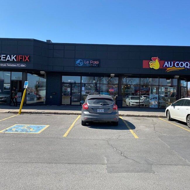 Le Poké Station - Restaurants près de: H9B1M5