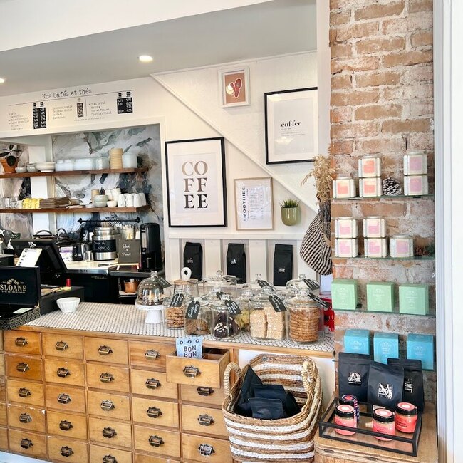 Caf&eacute;ine & co -  Restaurants Near: J2G3L2