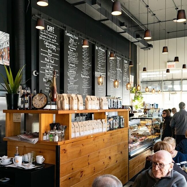 Café & Sandwich LE SPOT - Restaurants Cafés, Thé près de: J4B7A2