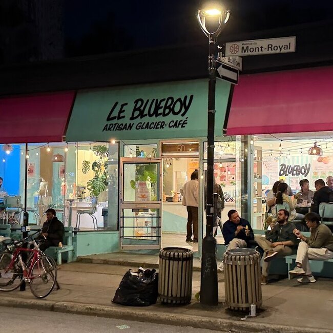 Le Blueboy: Artisan Glacier - Montreal Restaurants
