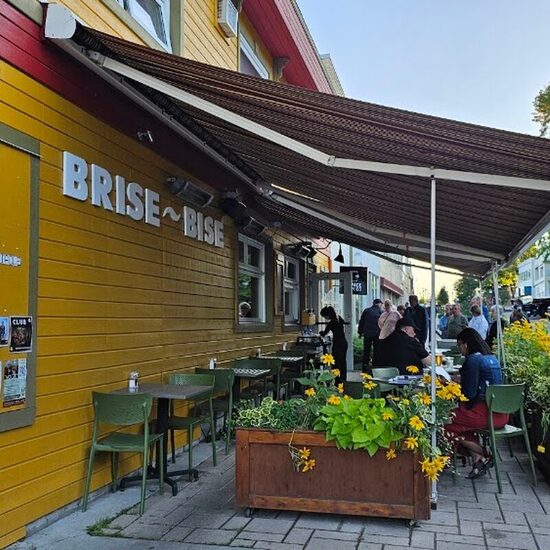 Bistro-Bar Le Brise Bise - Restaurants Bienvenue aux groupes de la Rive-Sud (Québec)