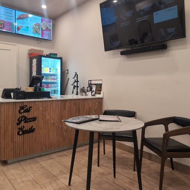 Pizza Tifosi - Restaurants pr&egrave;s de: J4X0C2