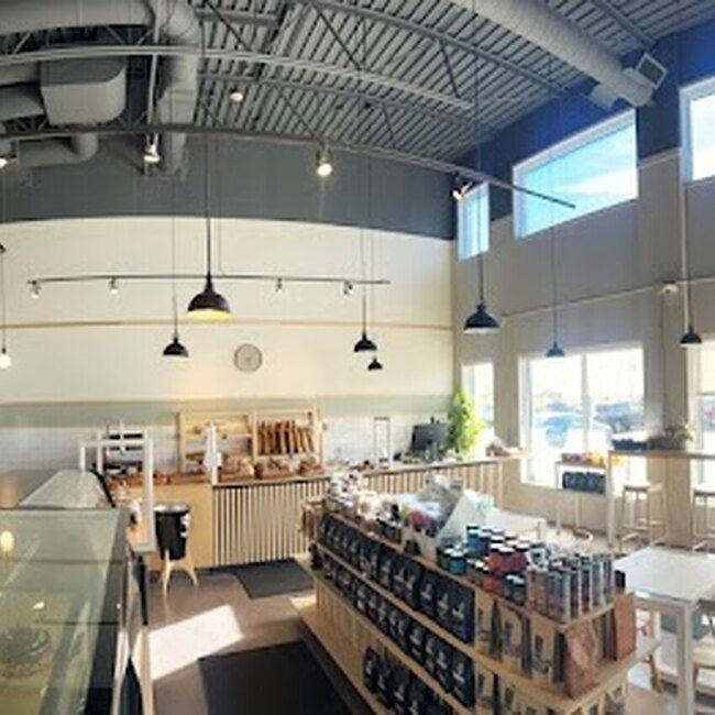 Boulangerie Ma mie est chaude - Montreal Pastries, Desserts & Sweets, Bakeries Open Tuesday Restaurants