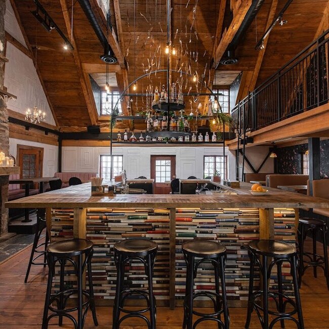 Resto Bar Le Xavier -  Restaurants Near: J6W1H4