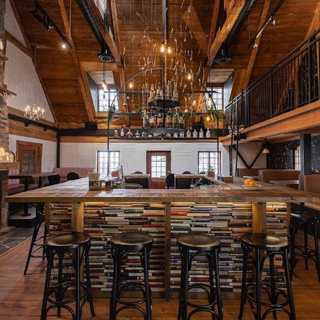 Resto Bar Le Xavier -  Restaurants Near: J6W2C8