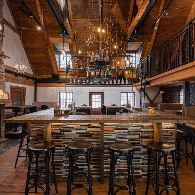 Resto Bar Le Xavier - Restaurants Bor&eacute;als, Du Terroir pr&egrave;s de: J6W2C8