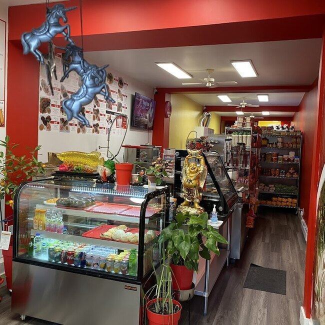 Soleil de Saigon - Le Plateau-Mont-Royal Boutique-Counter Open Tuesday Restaurants