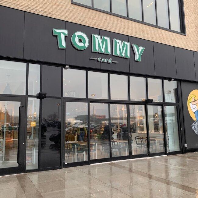 Tommy Caf&eacute; - Restaurants Ouverts midi Pointe-Claire